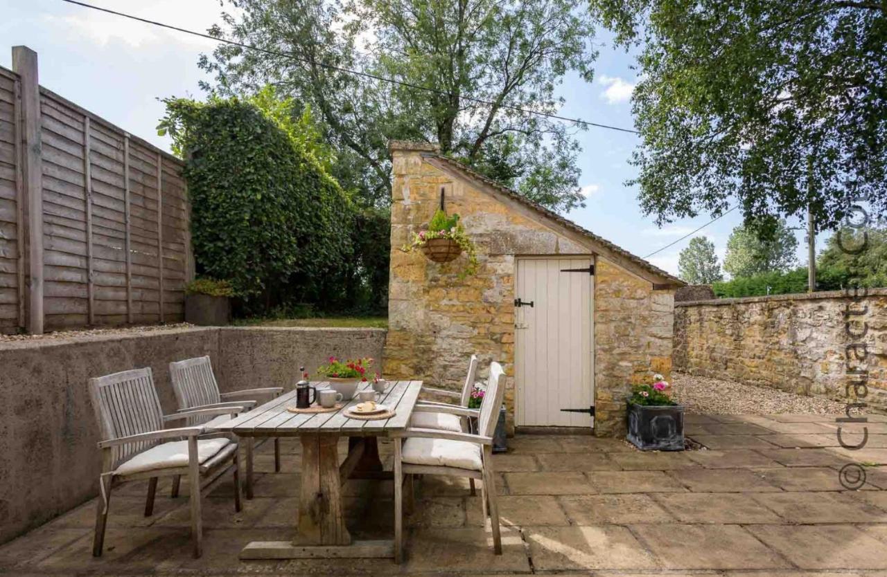 Weir Cottage Bourton-on-the-Water Extérieur photo