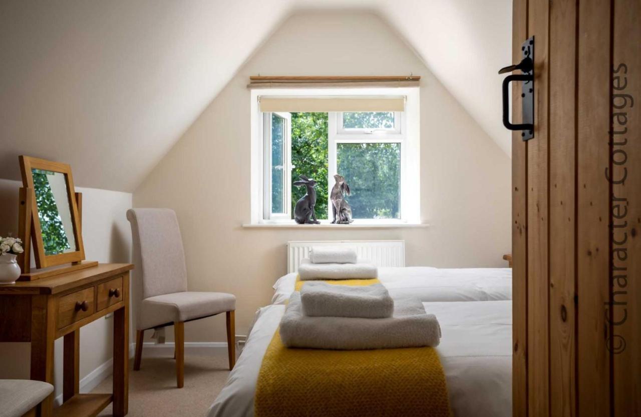Weir Cottage Bourton-on-the-Water Extérieur photo