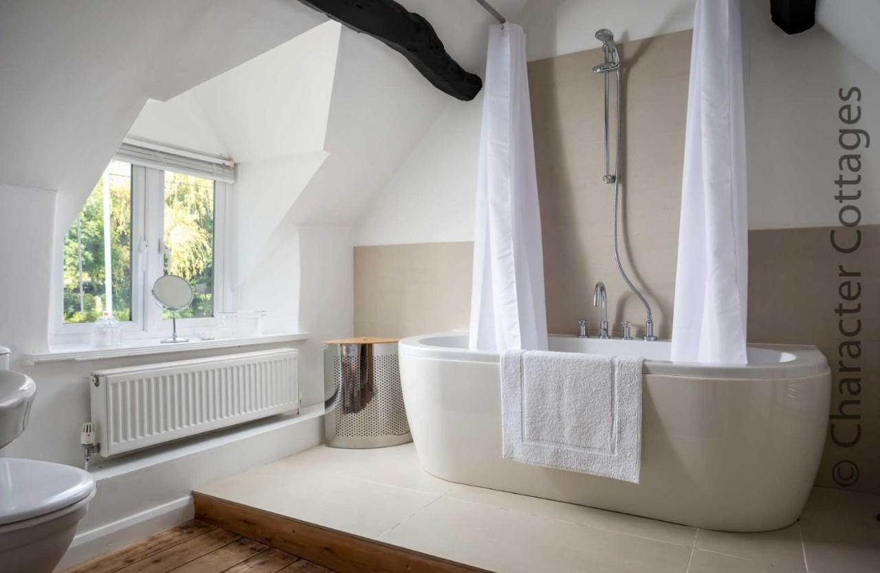 Weir Cottage Bourton-on-the-Water Extérieur photo