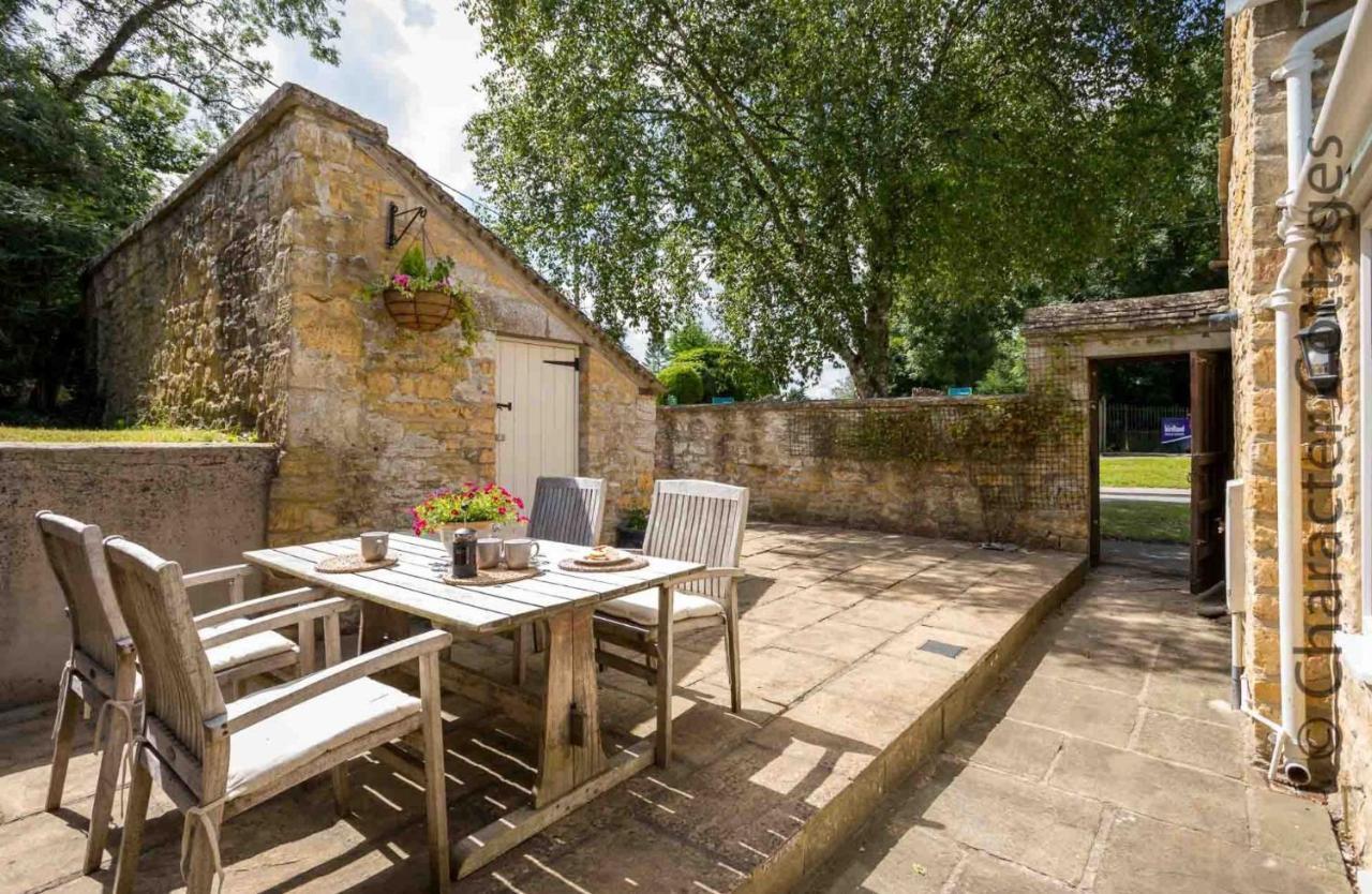 Weir Cottage Bourton-on-the-Water Extérieur photo